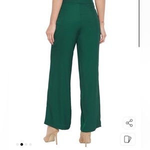 Madame SZ 30 Waist Ankle Length Bottle Green Pleated Culottes